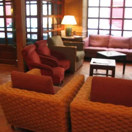 Hotel Lautrec Opera 3*