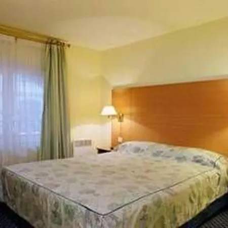 Hotel Lautrec Opera Parigi