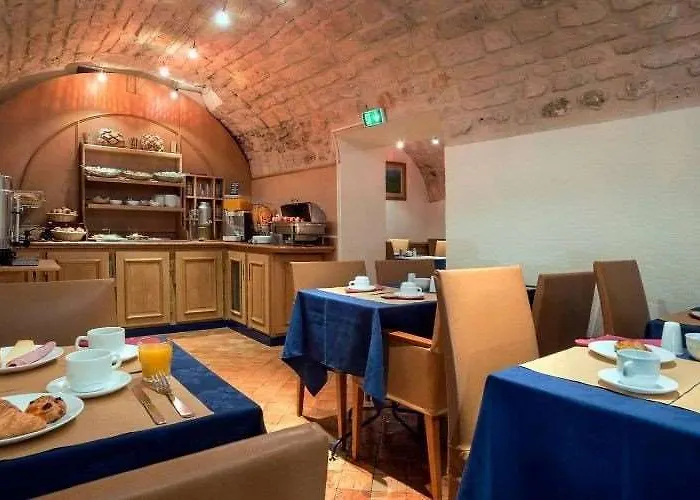 Hotel Lautrec Opera 3*