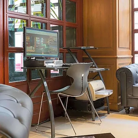 Hotel Lautrec Opera 3*