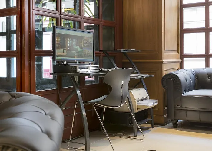 Lautrec Opera ホテル